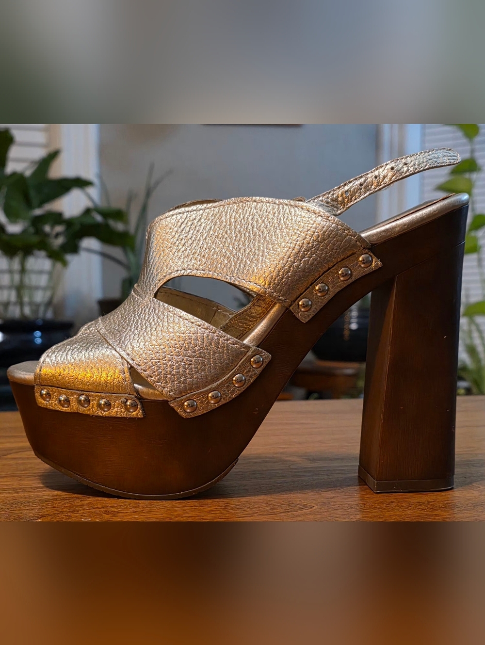 Gold Platform Sandals - Picture 2 of 4
